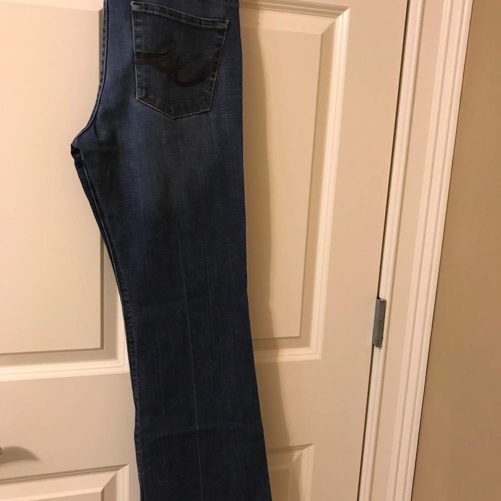 Express Jeans - Picture 2 of 2
